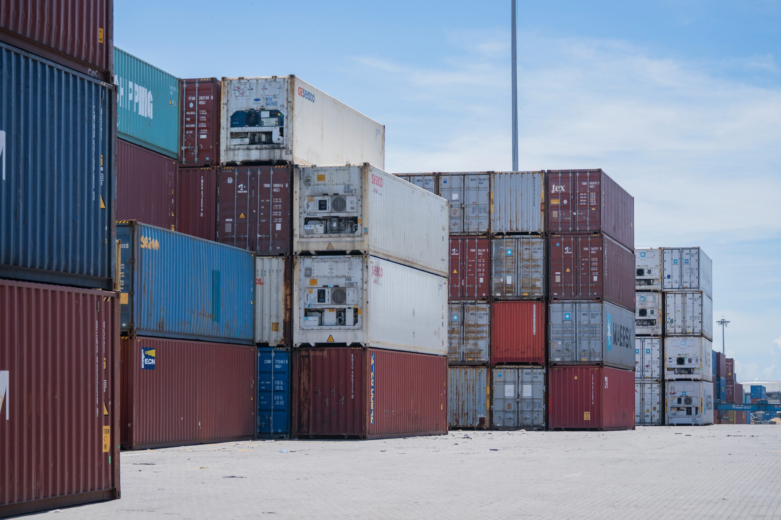 Customized shipping containers for sale - open top, double door or reefers